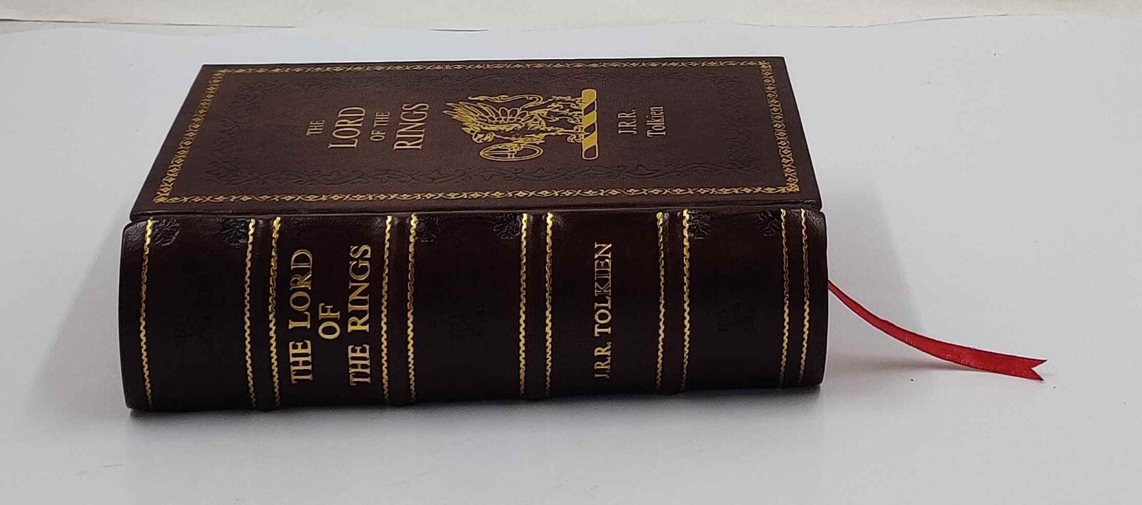 The Lord Of The Rings Illustrated By Tolkien, J. R. R. [Premium Leather Bound]