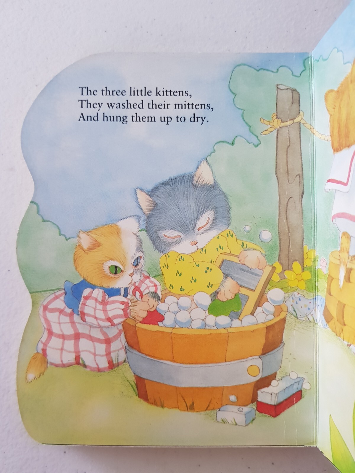 Pudgy Pal Board Book – The Three Little Kittens 1996 Dot Stott